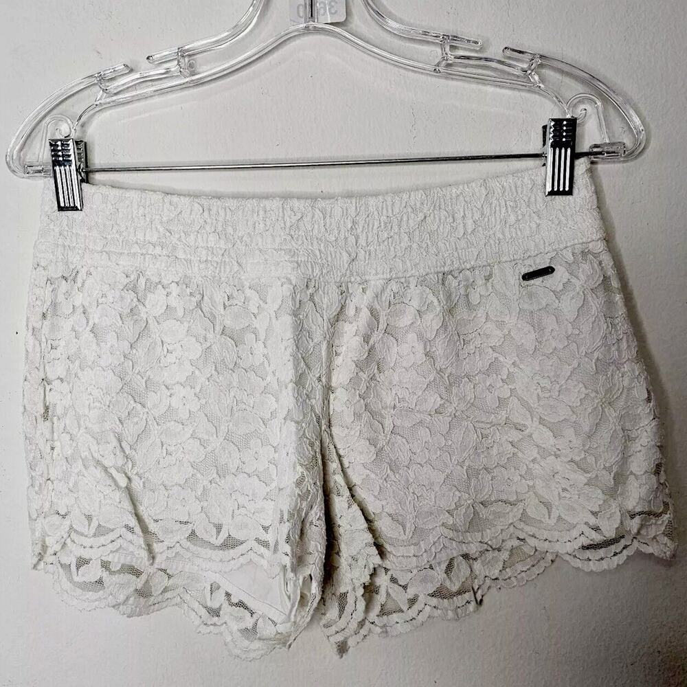 Hollister Ivory Floral Summer Elastic Waist Lace Comfy Short Shorts Medium